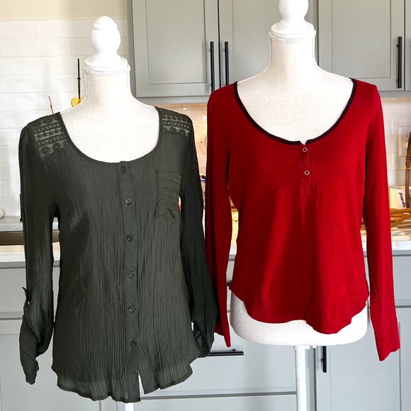 BOGO Bundle of Red Loft Top and Green E & M Top Both Large - Picture 1 of 8